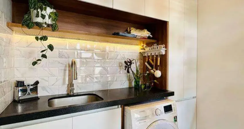 Casa térrea com varanda gourmet disponível para venda em condomínio.