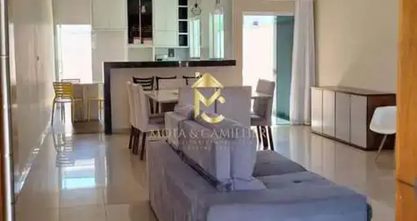 Casa mobiliada disponível para locação em condomínio fechado !!!