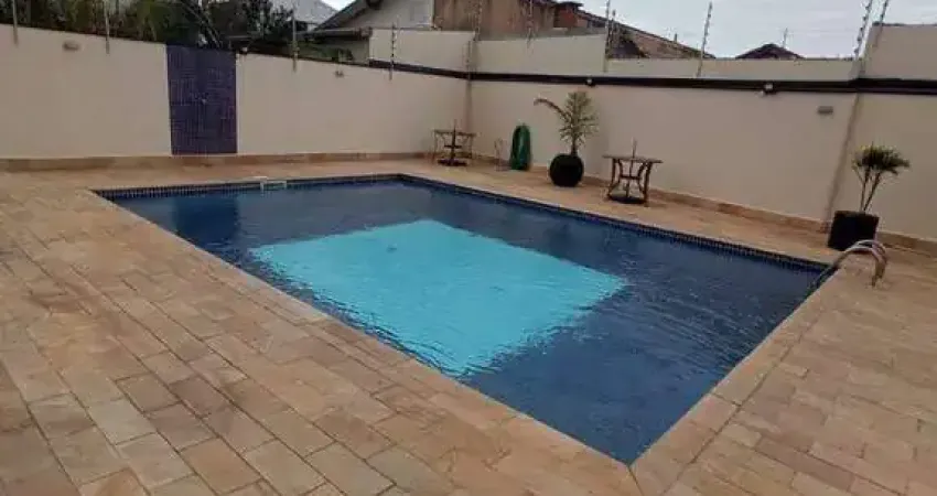 Apartamento planejado e com sacada disponível para locação.