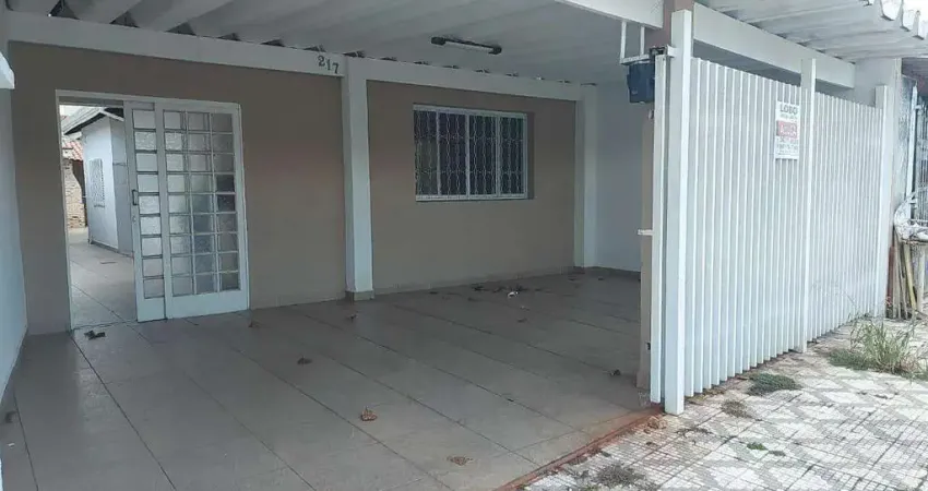Casa com 2 quartos para alugar na Rua Fundição de Ouro, Vila São Geraldo, Taubaté