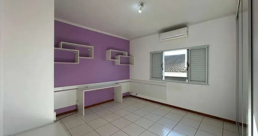 Casa com piscina para venda e aluguel em condomínio, taubaté