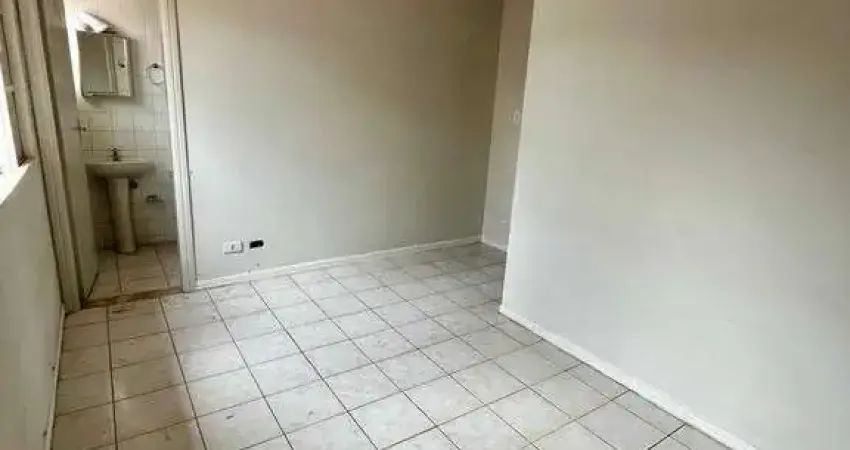 Casa com 3 quartos para alugar na Rua Voluntário Benedito Sérgio, Residencial Santa Izabel, Taubaté