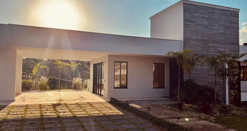 Casa com 4 quartos para alugar na Rua Doutor Carlos Nogueira Barbosa, Chácara São Félix, Taubaté