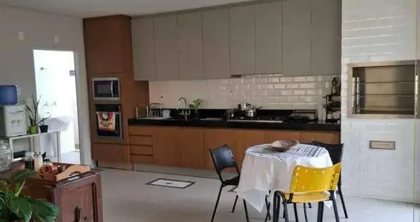 Casa com 3 quartos para alugar na Avenida Carlos Pedroso da Silveira, Jardim Santa Tereza, Taubaté