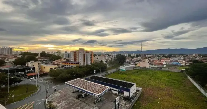 Apartamento com sacada e móveis planejados para venda no smart family