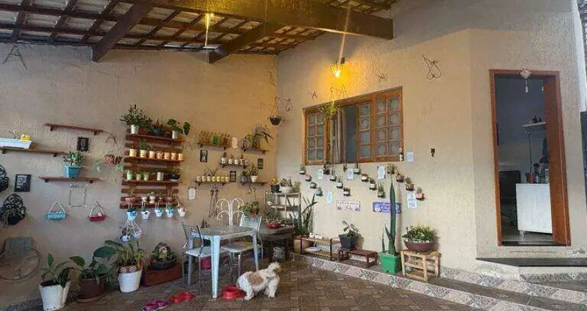 Casa com 3 quartos à venda na Rua Benedito Oberdan Fernandes Lobo, Parque Senhor do Bonfim, Taubaté