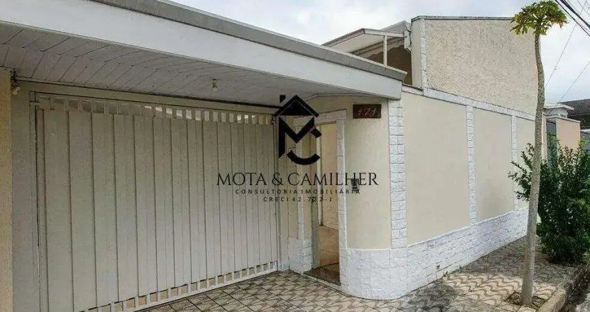 Casa com piscina à venda em condomínio privilegiado na independência.