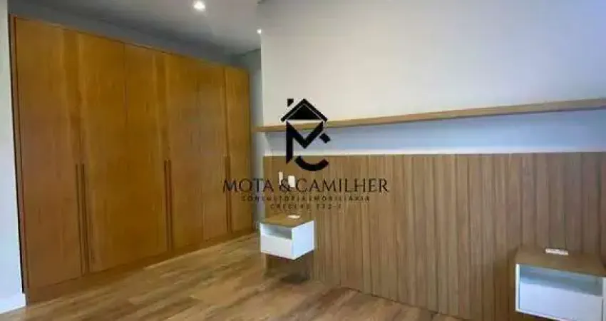 Vende-se linda casa térrea com piscina em condomínio fechado