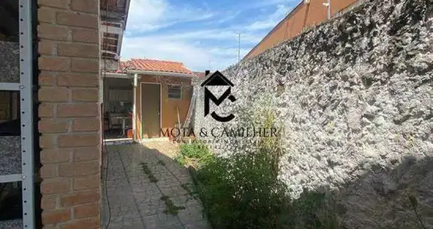 Vendo casa térrea com ótima localização para fins comerciais