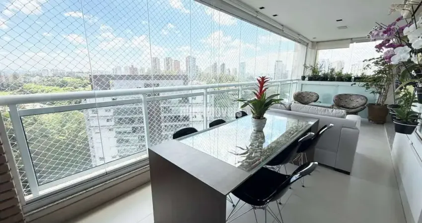 Panamby ao lado do col porto seguro - 2 varandas - adega climatizada impecável.