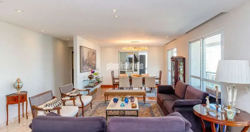 Apartamento 3 Suites  5 Vagas  Deposito Privativo no  Campo Belo
