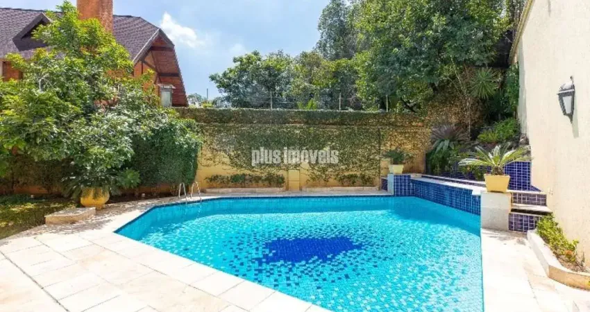 Próximo a casa da fazenda 869,0m² 4 suítes, 10 gar várias salas, piscina, churrasqueira e quintal