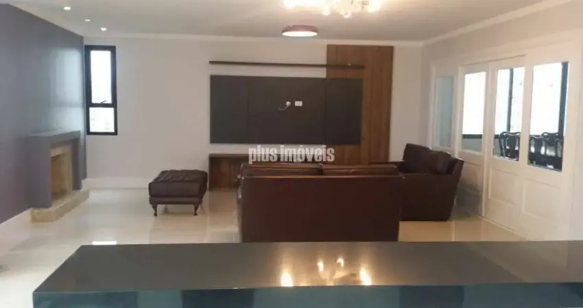 Apartamento com 3 quartos para alugar na Avenida Lavandisca, 360, Moema, São Paulo