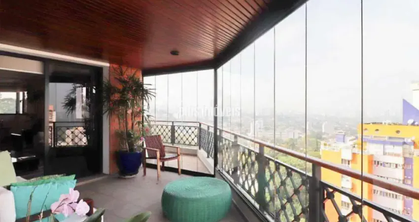 Apartamento com 4 quartos à venda na Rua São Domingos Sávio, 137, Alto de Pinheiros, São Paulo