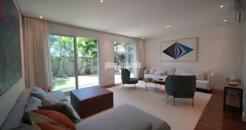 Casa em condomínio fechado, Área privativa: 334m², 4 Suítes, 3 Vagas