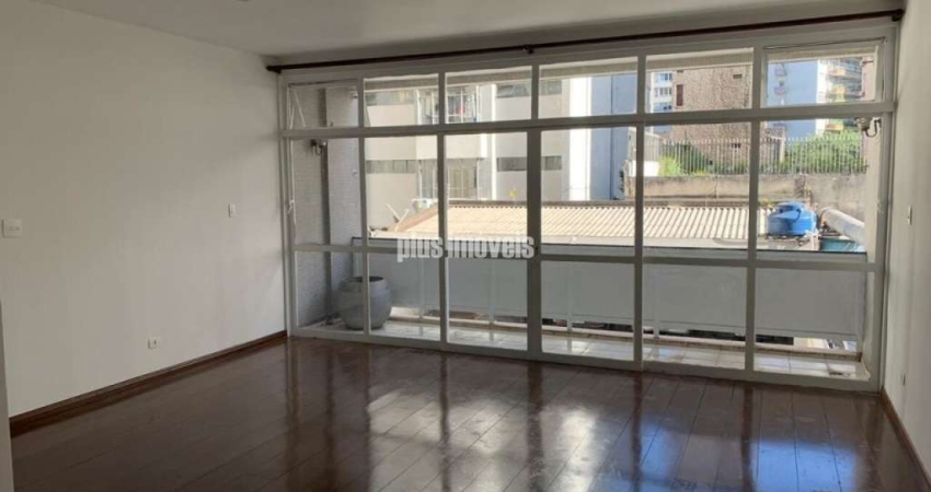 Apartamento 142 m²   Jardim Paulista 3 dormitórios sendo 1 suíte , 1 vaga de garagem ,