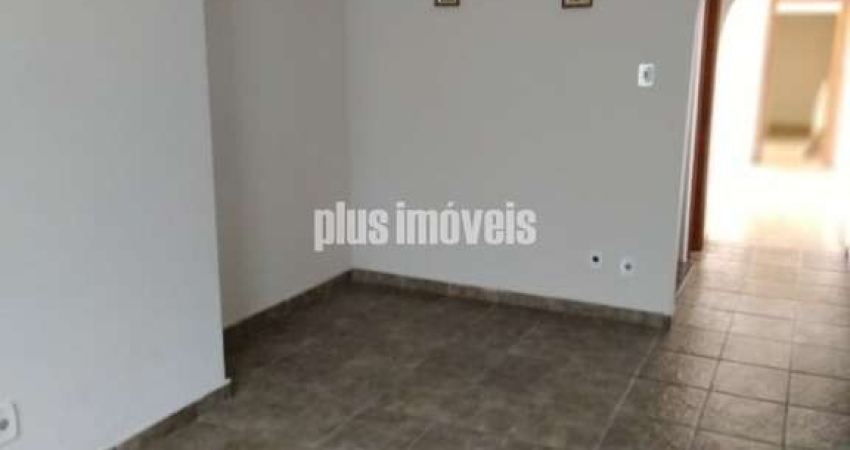 Sobrado com 4 Quartos e 2 banheiros à Venda, 120 m²