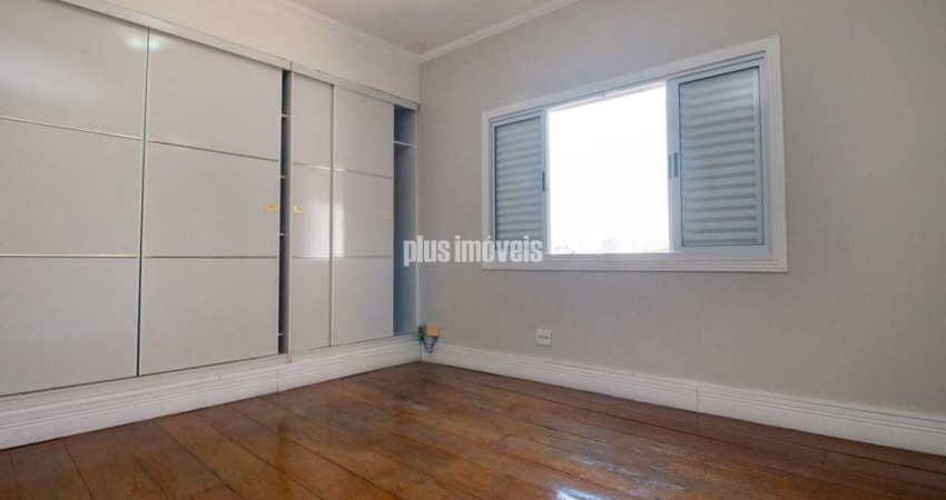 Casa com 2 quartos para alugar na Avenida São Valério, 65, Jardim Guedala, São Paulo