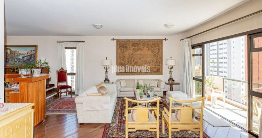 Apartamento para venda com 4 quartos, sendo 1 suíte, 185m²