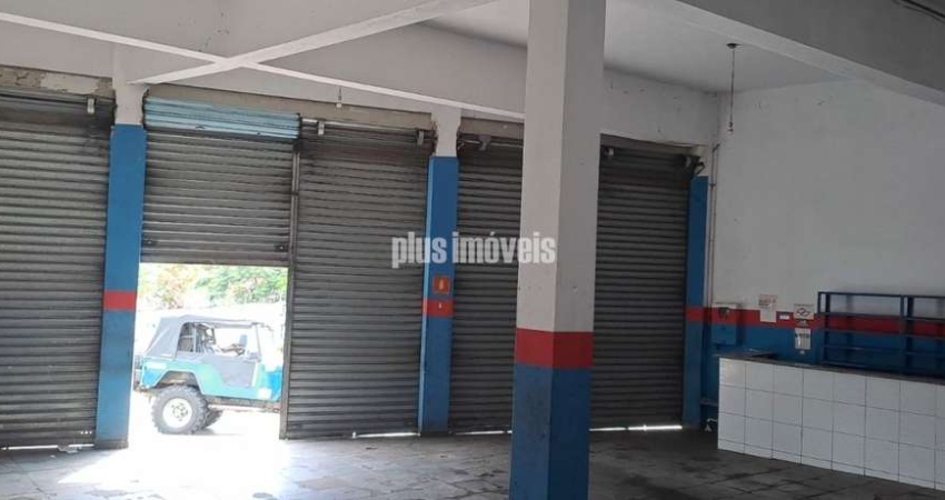 SALÂO COMERCIAL COM 180M2 DE ÁREA ÚTIL JARDIM MITSUTANI