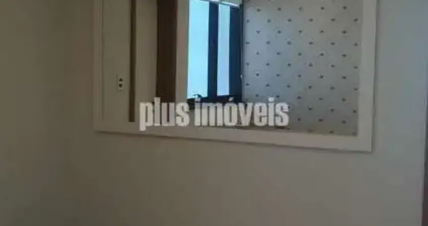 Sala Comercial voltada para área médica, proximo do  metrô