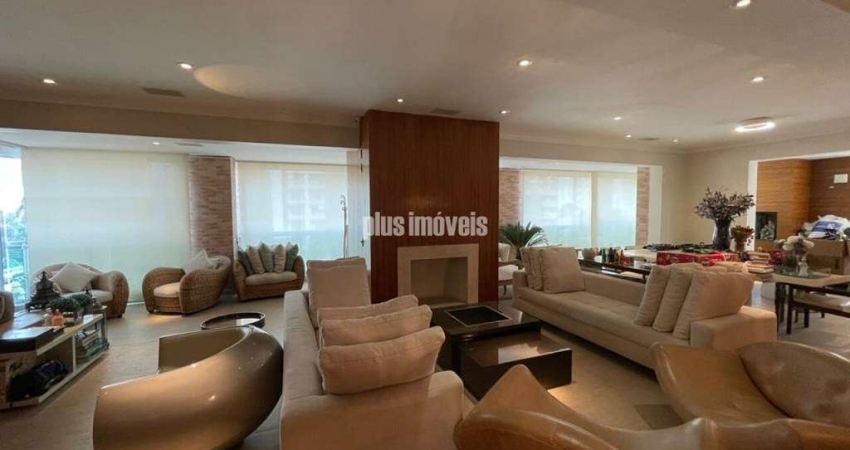 Apartamento de Alto Pedrão na melhor rua de Moema.