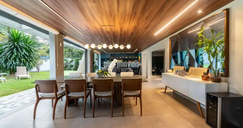 Casa à Venda | 5 Suítes | 300m² | JARDINS ? Pinheiros