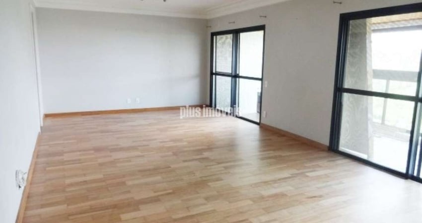 Apartamento  4 Dormitórios 4 Suítes 3 Vagas no Panamby