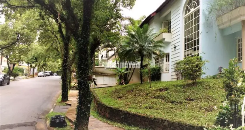 Casa em Condomínio com  4 Dormitórios 4 Suites 4 Vagas no Morumbi!!!