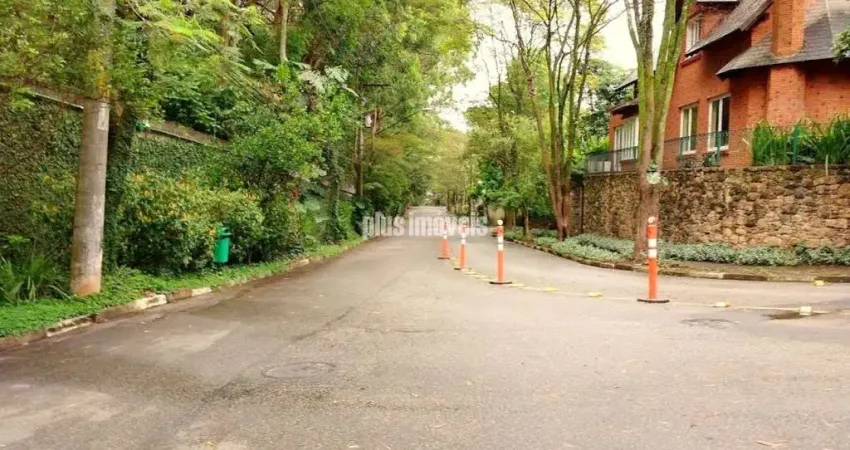 Casa em Condomínio 4 dormitórios 2 Suites 3 Vagas no Morumbi