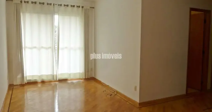 Apto  mobiliado Panamby ótima localuização, 2 vagas aluga mobiliado ou sem mobilia.