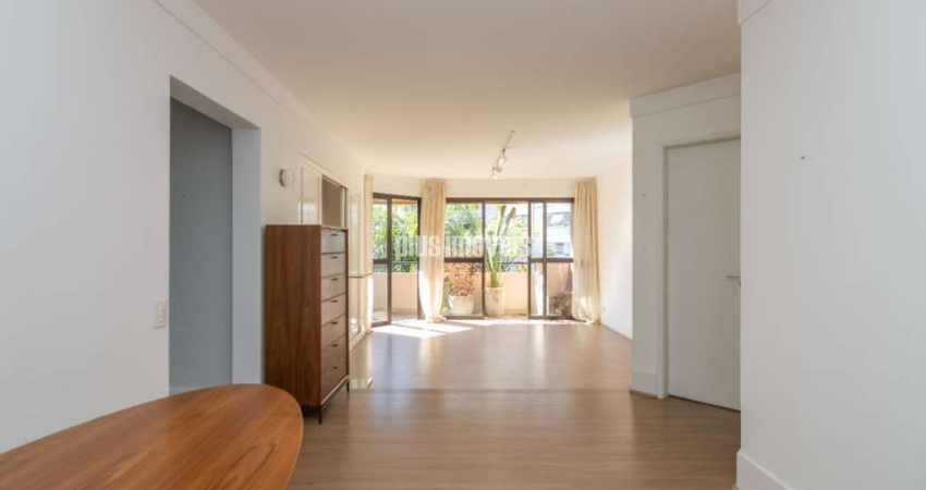 Apartamento tipo para venda com 2 quartos, sendo 2 suítes, 127m² - Vila Nova Conceição