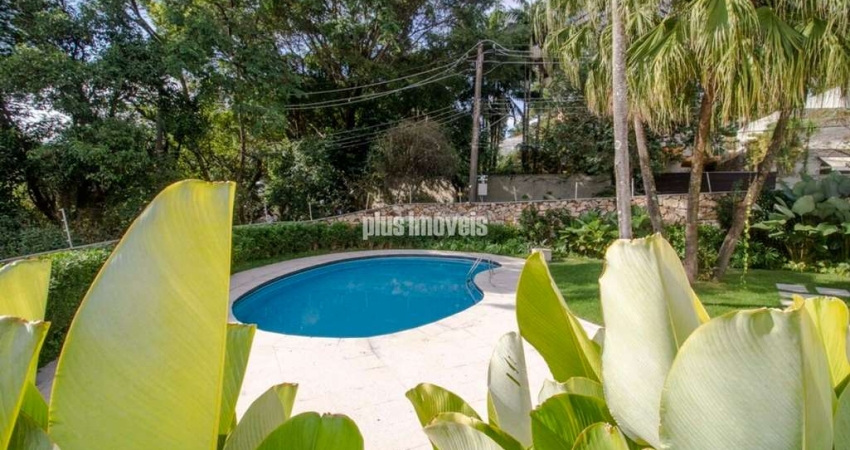 CIDADE JARDIM!  781,M² ÁREA DE TERRENO,  620,0M² ÁREA CONSTRUÍDA, 4 SUÍTES, 4 VAGAS, PISCINA!