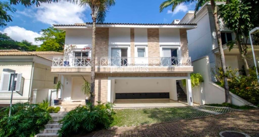 PRÓXIMO AO COLÉGIO SANTO AMÉRICO  420,0M²AC, 580M²AT, 4  SUÍTES, 7 VAGAS.