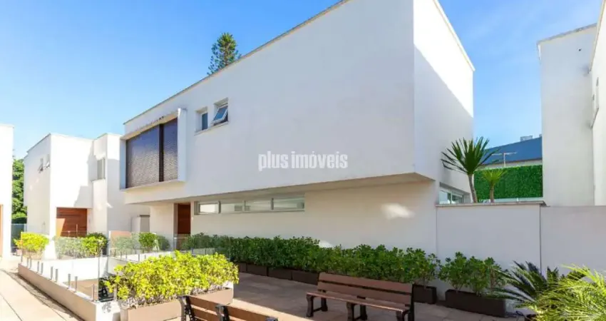 CASA EM CONDOMINIO FECHADO 365,0M² ÁREA PRIVATIVA  4 SUÍTES- 6 VAGAS DE GARAGEM1