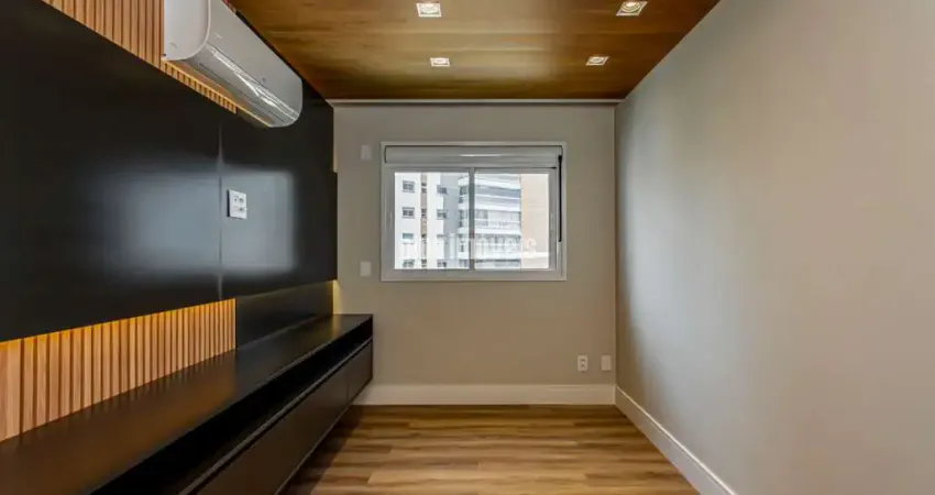 Apartamento 3 dormitórios, 2 vagas e deposito privativono  panamby