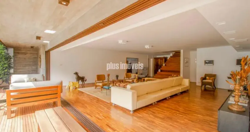 Casa com 4 quartos à venda na Avenida Albert Einstein, 313, Jardim Guedala, São Paulo