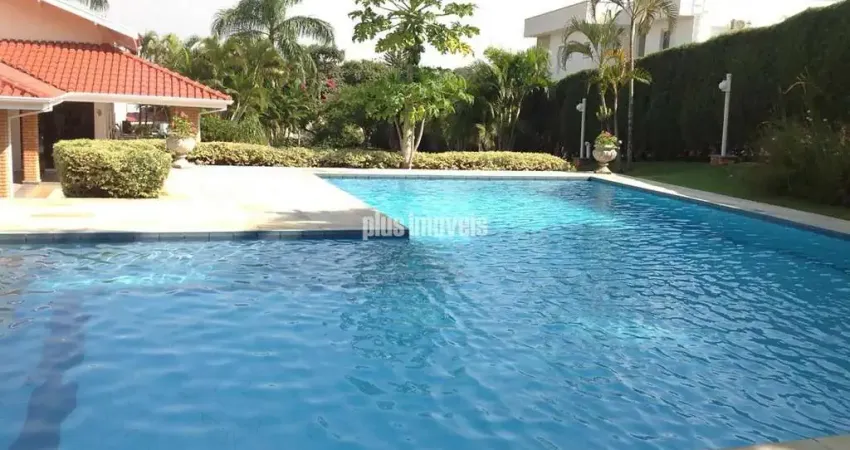 Térrea reformada com aquecimento solar e linda área de lazer