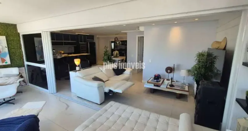 Pinheiros apartamento alto padrão, andar alto,pronto para morar.