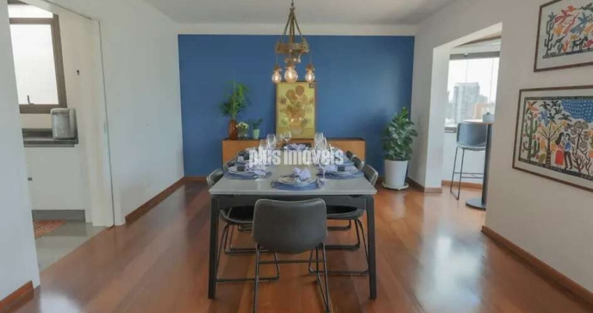 Apartamento reformado com 3 Quartos à venda, 227m² - Cidade Monções