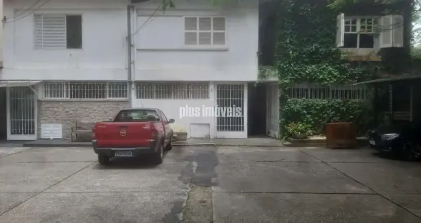 Casa com 3 Quartos e 3 banheiros à Venda, 136 m²