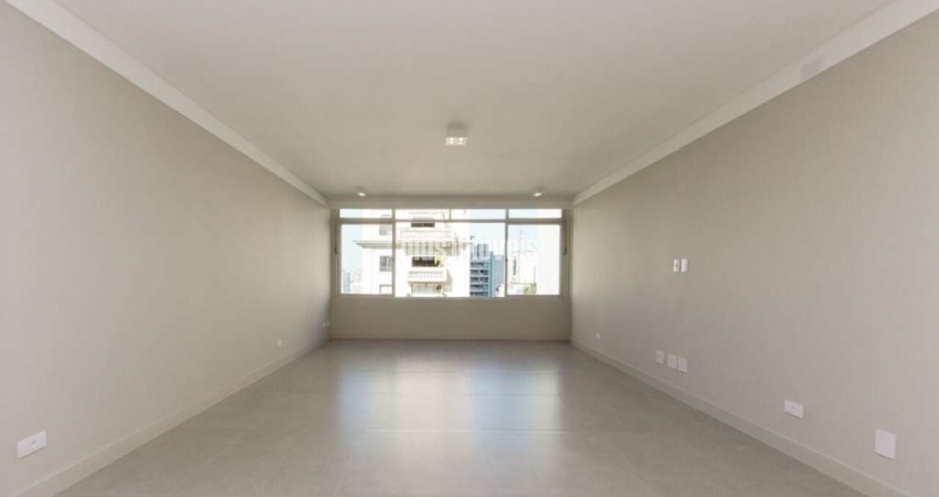 Apartamento totalmente reformado - Jardins / São Paulo