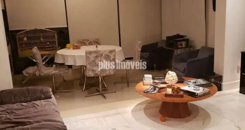 Apartamento 117 m² paraíso , 3 Suítes com armários , 2 vagas de garagem , próximo  metro paraíso