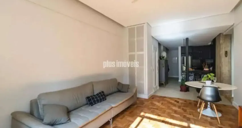 Maravilhoso apartamento na Av. Paulista! Reformado!