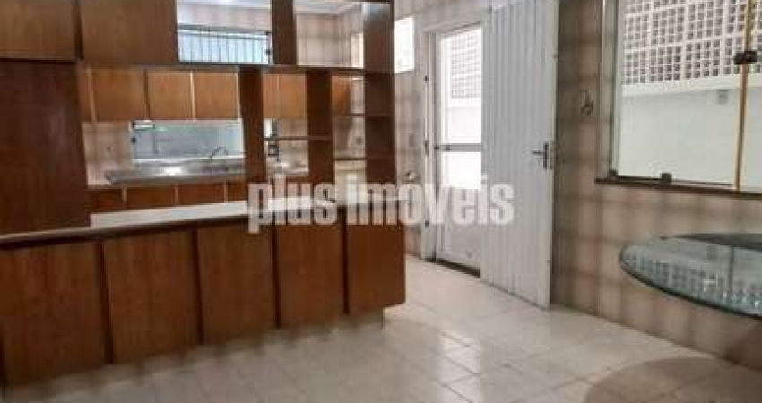 Casa com 3 quartos à venda na Rua Capitão Fonseca Rosa, 84, Chácara Santo Antônio, São Paulo