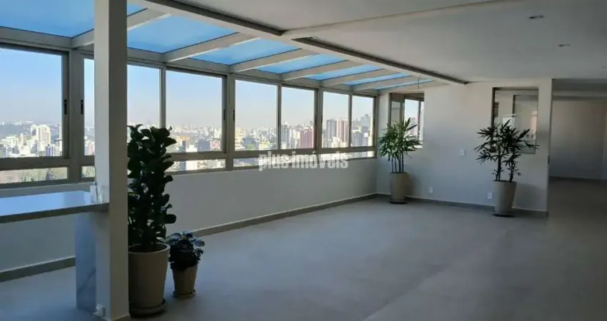 Pinheiros! Oportunidade! Cobertura Penthouse recém reformada!