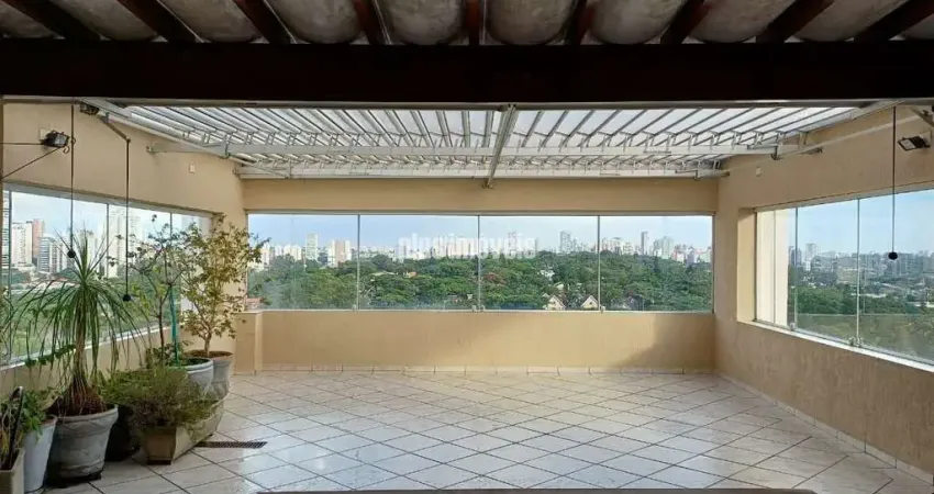 EXCLENTE COBERTURA DUPLEX, COM VARANDA E CHURRASQUEIRA.