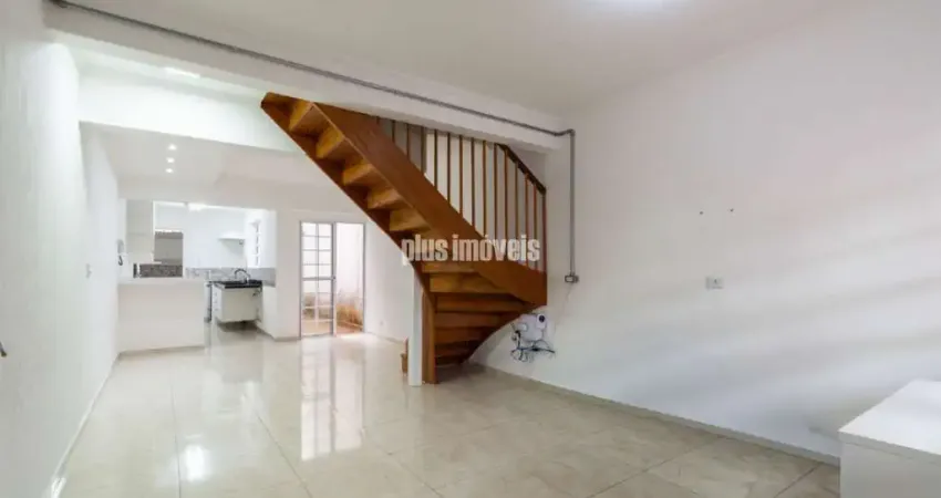 Rua tranquila !!!!ao lado de toda infraestrutura comercial!!! pronta p morar!!!