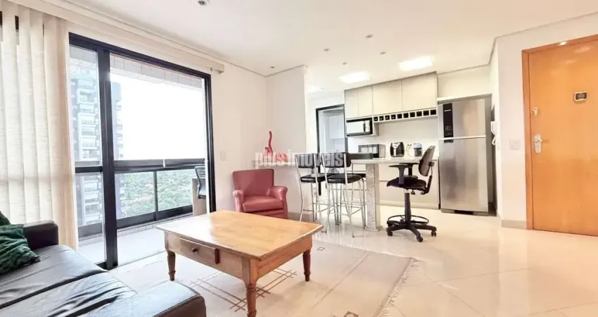 Pinheiros - próximo metrô - mobiliado, andar alto e com vista