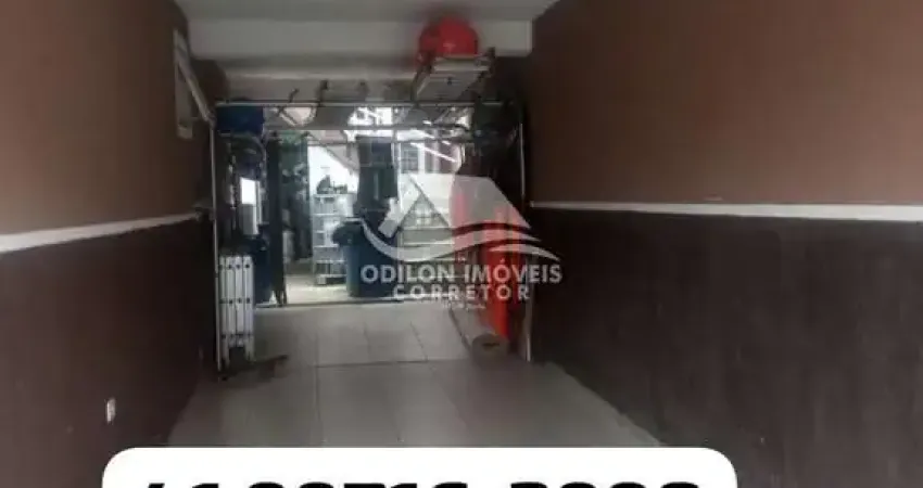 Casa com 8 quartos à venda na Travessa Antônio Luiz de Oliveira, 26, Pinheirinho, Curitiba